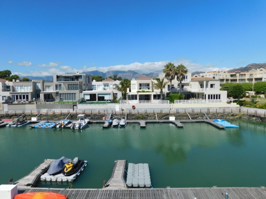 4 Bedroom Property for Sale in Harbour Island Western Cape